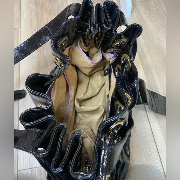 🎄JIMMY choo black crinkled patent leather large riki tote bag - Picture 8 of 14